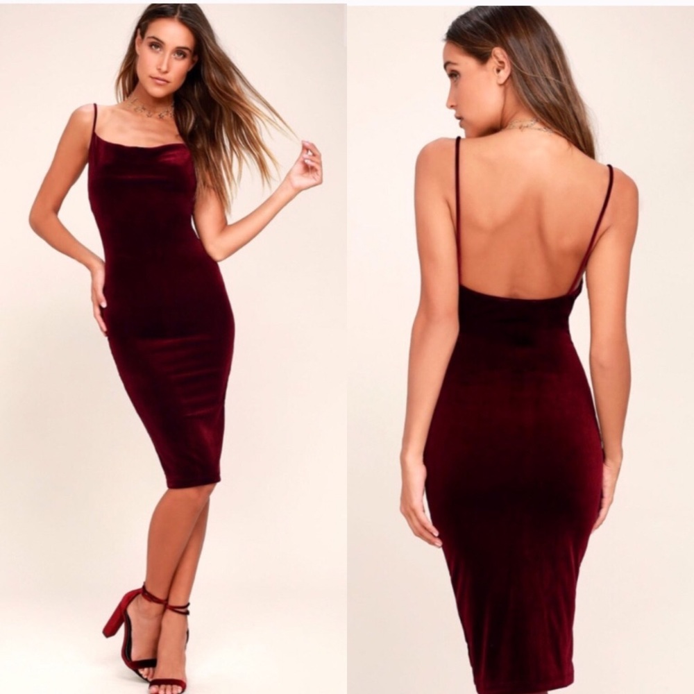 Lulu’s Burgundy Velvet Midi Dress